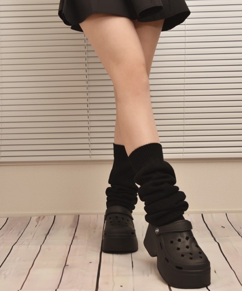 VIBGYOR Women(ヴィブジョー ウィメン)の「【float】ベーシック 厚手 無地リブ ボリューム ルーズソックス/ハイソックス【8色展開】(ソックス/靴下・レディース・オフホワイト/ブラック/アイボリー/グレー/アッシュブラウン/ホワイト/ダークブラウン/チャコール・FREE)」の15枚目の写真