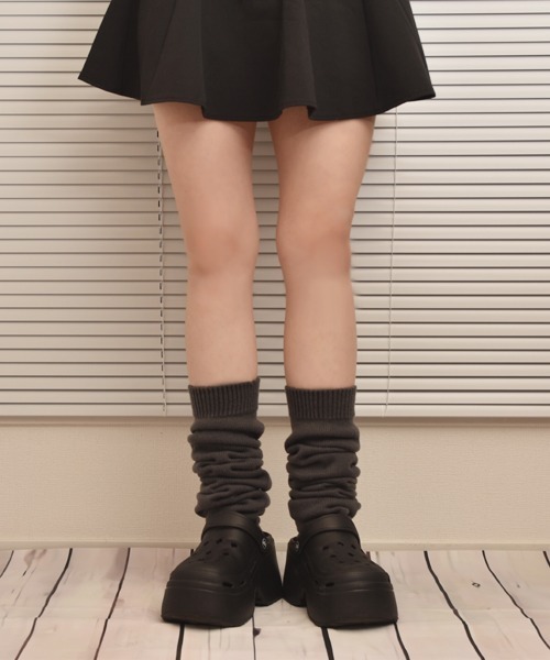 VIBGYOR Women(ヴィブジョー ウィメン)の「【float】ベーシック 厚手 無地リブ ボリューム ルーズソックス/ハイソックス【8色展開】(ソックス/靴下・レディース・オフホワイト/ブラック/アイボリー/グレー/アッシュブラウン/ホワイト/ダークブラウン/チャコール・FREE)」の19枚目の写真