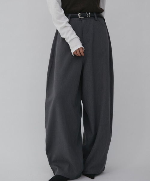 VION（ヴィオン）の「Curve Silhouette Slacks / カーブシルエットスラックス（スラックス・レディース・チャコールグレー/ブラック/ブルーグレー・SMALL/MEDIUM）」の4枚目の写真