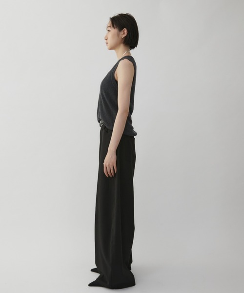 VION（ヴィオン）の「Curve Silhouette Slacks / カーブシルエットスラックス（スラックス・レディース・チャコールグレー/ブラック/ブルーグレー・SMALL/MEDIUM）」の20枚目の写真