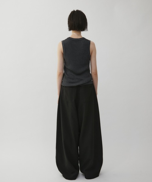 VION（ヴィオン）の「Curve Silhouette Slacks / カーブシルエットスラックス（スラックス・レディース・チャコールグレー/ブラック/ブルーグレー・SMALL/MEDIUM）」の21枚目の写真