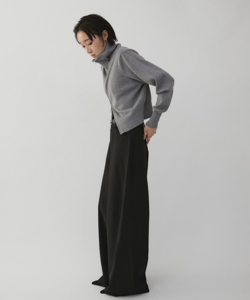 VION（ヴィオン）の「Curve Silhouette Slacks / カーブシルエットスラックス（スラックス・レディース・チャコールグレー/ブラック/ブルーグレー・SMALL/MEDIUM）」の12枚目の写真