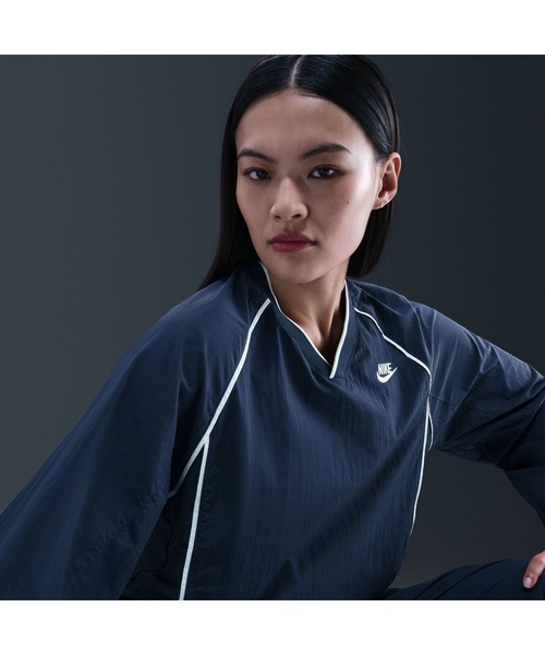 NIKE（ナイキ）の「ナイキ NIKE ナイキ  NSW WR プルオーバー（その他トップス・レディース・ネイビー/ブラック・M/L）」の11枚目の写真