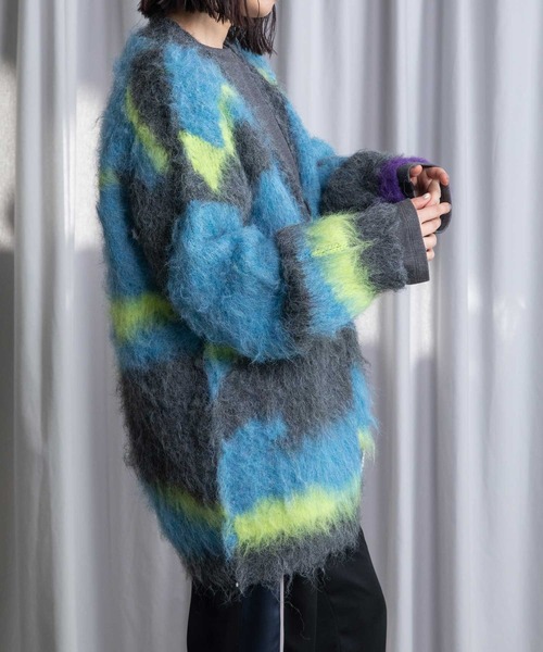 MARECHAL TERRE（マルシャルテル）の「ジャガードオーバーニットカーディガン（カーディガン/ボレロ・レディース・レッド/ブルー/ブラック/グリーン・MEDIUM）」の5枚目の写真