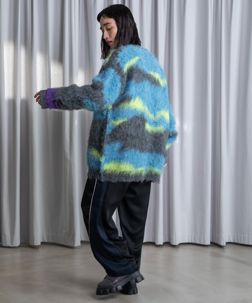 MARECHAL TERRE（マルシャルテル）の「ジャガードオーバーニットカーディガン（カーディガン/ボレロ・レディース・レッド/ブルー/ブラック/グリーン・MEDIUM）」の7枚目の写真