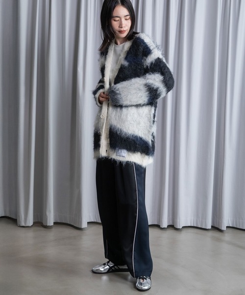 MARECHAL TERRE（マルシャルテル）の「ジャガードオーバーニットカーディガン（カーディガン/ボレロ・レディース・レッド/ブルー/ブラック/グリーン・MEDIUM）」の20枚目の写真