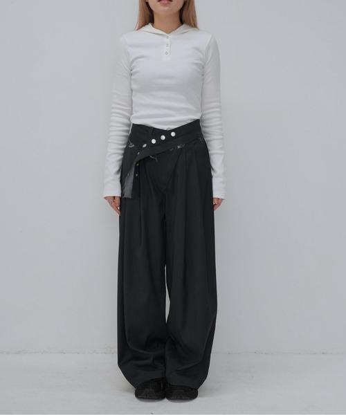 Enewd nina(エニュードニーナ)の「リブフーディトップス(Tシャツ/カットソー・レディース・ブラック/グレー/ホワイト・FREE)」の7枚目の写真