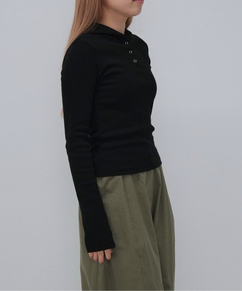 Enewd nina(エニュードニーナ)の「リブフーディトップス(Tシャツ/カットソー・レディース・ブラック/グレー/ホワイト・FREE)」の6枚目の写真