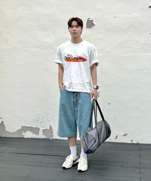 DNSR(ディーエヌエスアール)の「ワンタックバミューダデニムパンツブルー(その他パンツ・メンズ・その他・LARGE/X-LARGE/SMALL/MEDIUM)」の4枚目の写真