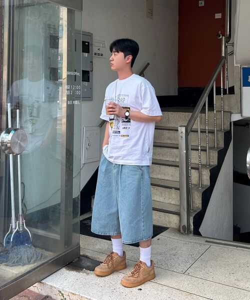DNSR(ディーエヌエスアール)の「ワンタックバミューダデニムパンツブルー(その他パンツ・メンズ・その他・LARGE/X-LARGE/SMALL/MEDIUM)」の7枚目の写真