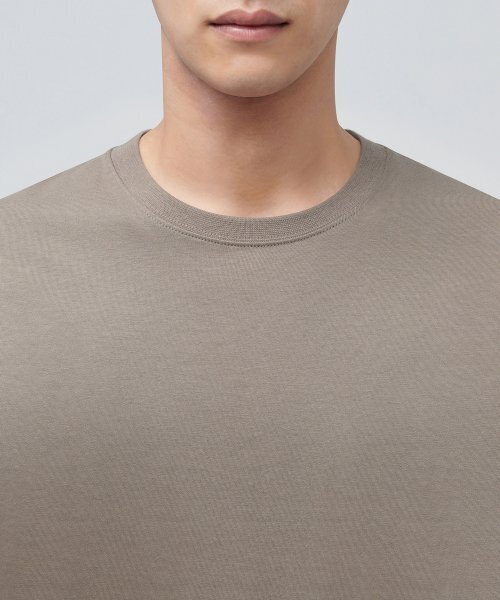 MUSINSA STANDARD（ムシンサスタンダード）の「ベーシッククルーネックTシャツ[ダークベージュ]（Tシャツ/カットソー・メンズ・その他・SMALL/MEDIUM/LARGE/X-LARGE/XX-LARGE/XXX-LARGE）」の3枚目の写真
