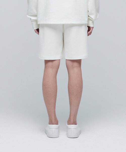 MUSINSA STANDARD（ムシンサスタンダード）の「フラットテリースウェットショーツ[クリーム]（その他パンツ・メンズ・その他・SMALL/MEDIUM/LARGE）」の3枚目の写真