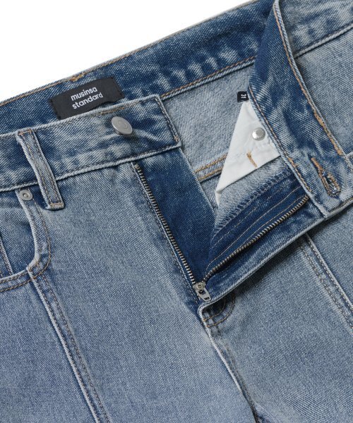 MUSINSA STANDARD（ムシンサスタンダード）の「ストレートパネルバックスリットデニムパンツ[ライトインディゴ]（デニムパンツ・メンズ・その他・26/27/28/29/30/31/32）」の3枚目の写真