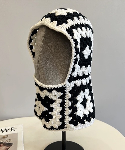 B.I.D.（ビーアイディー）の「《EK468/かぎ編みクロシェモチーフニットバラクラバ（ニットキャップ/ビーニー・レディース・ブラック・FREE）」の2枚目の写真