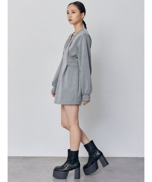 MURUA(ムルーア)の「デザインレースアップミニワンピース(ワンピース・レディース・グレー/ブラック・FREE)」の8枚目の写真