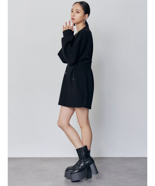 MURUA(ムルーア)の「デザインレースアップミニワンピース(ワンピース・レディース・グレー/ブラック・FREE)」の13枚目の写真