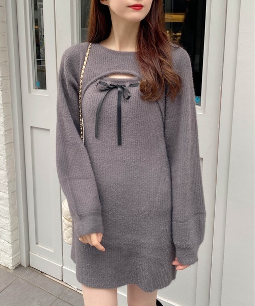 INGNI（イング）の「フェザーデコルテオープンニットワンピース（ワンピース・レディース・オフホワイト/チャコールグレー/ピンク・M）」の17枚目の写真