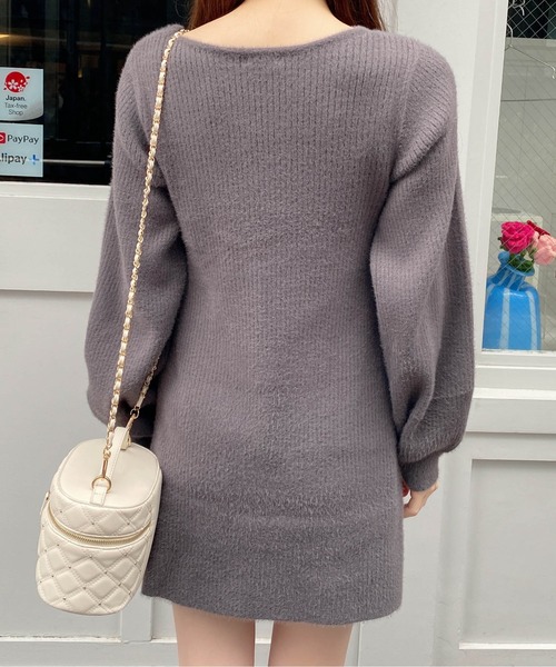 INGNI（イング）の「フェザーデコルテオープンニットワンピース（ワンピース・レディース・オフホワイト/チャコールグレー/ピンク・M）」の20枚目の写真