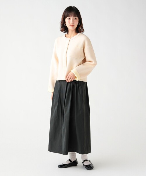 BEAMS HEART(ビームスハート)の「バイカラー ニット カーディガン(カーディガン/ボレロ・レディース・ブルー/チャコールグレー/ホワイト系その他5・FREE)」の4枚目の写真