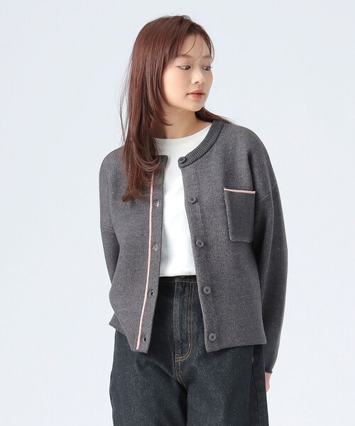 BEAMS HEART(ビームスハート)の「バイカラー ニット カーディガン(カーディガン/ボレロ・レディース・ブルー/チャコールグレー/ホワイト系その他5・FREE)」の21枚目の写真