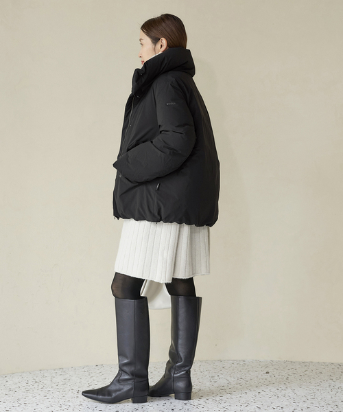 IENA(イエナ)の「WOOLRICH/ウールリッチ LUXURY COCOON JK ジャケット(ダウンジャケット/コート・レディース・ブラック/ホワイト・36/38)」の4枚目の写真