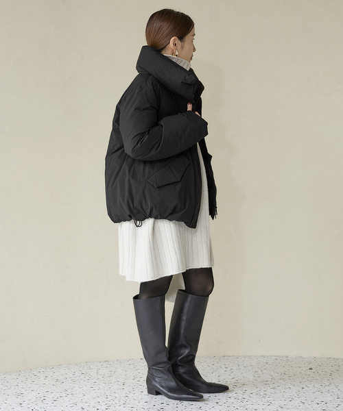 IENA(イエナ)の「WOOLRICH/ウールリッチ LUXURY COCOON JK ジャケット(ダウンジャケット/コート・レディース・ブラック/ホワイト・36/38)」の5枚目の写真