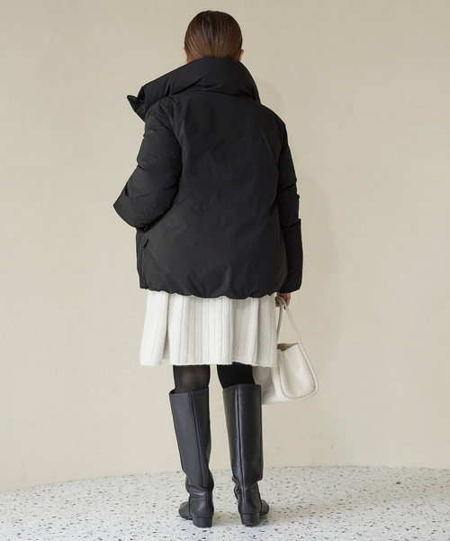 IENA(イエナ)の「WOOLRICH/ウールリッチ LUXURY COCOON JK ジャケット(ダウンジャケット/コート・レディース・ブラック/ホワイト・36/38)」の6枚目の写真