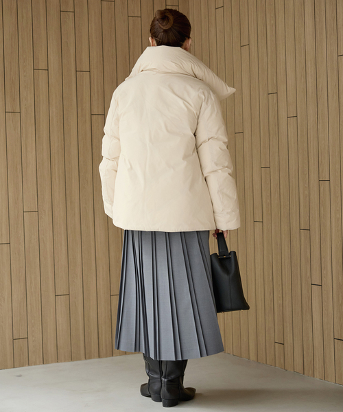 IENA(イエナ)の「WOOLRICH/ウールリッチ LUXURY COCOON JK ジャケット(ダウンジャケット/コート・レディース・ブラック/ホワイト・36/38)」の11枚目の写真