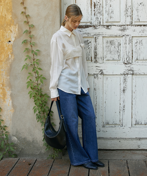 FOLNUA(フォルニュア)の「RIVET WIDE DENIM PANTS (INDIGO BLUE)(デニムパンツ・レディース・その他・MEDIUM/SMALL)」の2枚目の写真