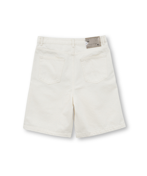 BROWNYARD(ブラウンヤード)の「24SS デニムショーツ、エクリュ(その他パンツ・レディース・その他・5/3/4)」の2枚目の写真