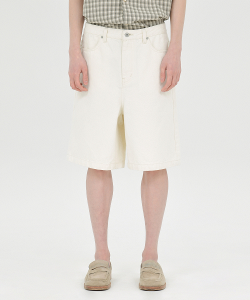 BROWNYARD(ブラウンヤード)の「24SS デニムショーツ、エクリュ(その他パンツ・レディース・その他・5/3/4)」の3枚目の写真