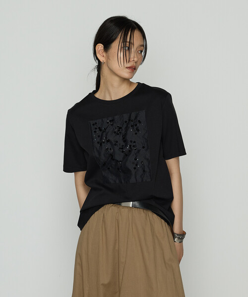 COMME CA(コムサ)の「〔 TALLサイズ 〕 シルキースムース Tシャツ(Tシャツ/カットソー・レディース・ホワイト/グレイッシュベージュ/ブラック・15号/13号)」の2枚目の写真