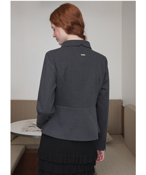 MICANE(ミケーネ)の「シンディペプラムジャケット(テーラードジャケット・レディース・チャコール/ブラック・MEDIUM/LARGE/X-LARGE/XX-LARGE/SMALL)」の8枚目の写真