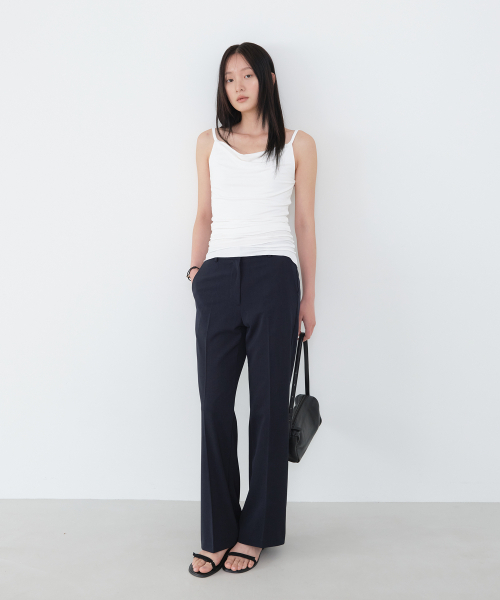 AARAN(アラン)の「セミブーツカットスラックス_ネイビー(スラックス・レディース・その他・MEDIUM/SMALL)」の2枚目の写真