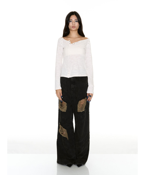 SETSETSET(セットセットセット)の「SLIT SNAP T-SHIRT IVORY(Tシャツ/カットソー・レディース・その他・MEDIUM/SMALL)」の2枚目の写真