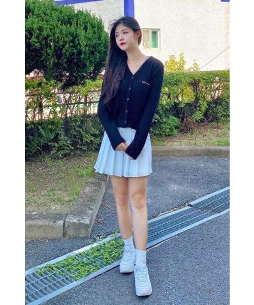 VERSE ONE(バースワン)の「EMBROIDERED LOGO CARDIGAN BLACK(NEW)(カーディガン/ボレロ・レディース・その他・MEDIUM/SMALL)」の15枚目の写真