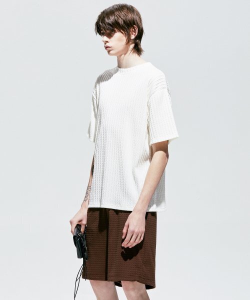 S SY(エスエスワイ)の「ジャカードニット半袖Tシャツアイボリー(ニット/セーター・メンズ・その他・MEDIUM/LARGE)」の3枚目の写真