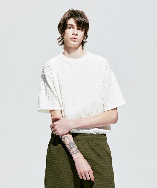 S SY(エスエスワイ)の「ジャカードニット半袖Tシャツアイボリー(ニット/セーター・メンズ・その他・MEDIUM/LARGE)」の7枚目の写真