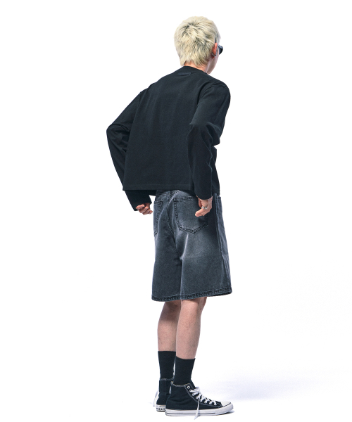 C WEAR BY THE GENIUS(シーウェアバイザジーニアス)の「メンズクロップロングスリーブTシャツブラック(Tシャツ/カットソー・メンズ・その他・XX-LARGE/LARGE/MEDIUM/X-LARGE/SMALL)」の1枚目の写真