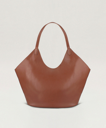 TUO（トゥオ）の「ARC BROWN &middot; Arc Brown（ショルダーバッグ）」