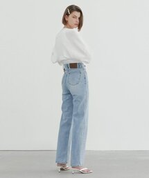 IHR（アイエイチアール）の「High Rise Straight Jeans / Light Blue（デニムパンツ）」