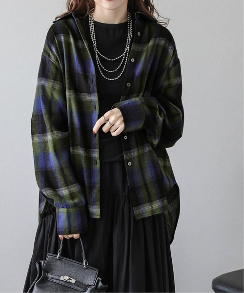 La-gemme(ラジェム)の「裏起毛 ヴィンテージライクチェックシャツ(シャツ/ブラウス・レディース・オレンジ/ベージュ/マスタード/ブルー/ブラック・フリー)」の4枚目の写真