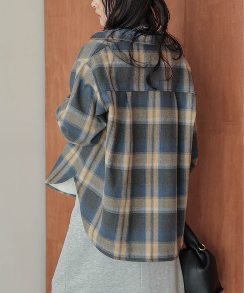 La-gemme(ラジェム)の「裏起毛 ヴィンテージライクチェックシャツ(シャツ/ブラウス・レディース・オレンジ/ベージュ/マスタード/ブルー/ブラック・フリー)」の18枚目の写真