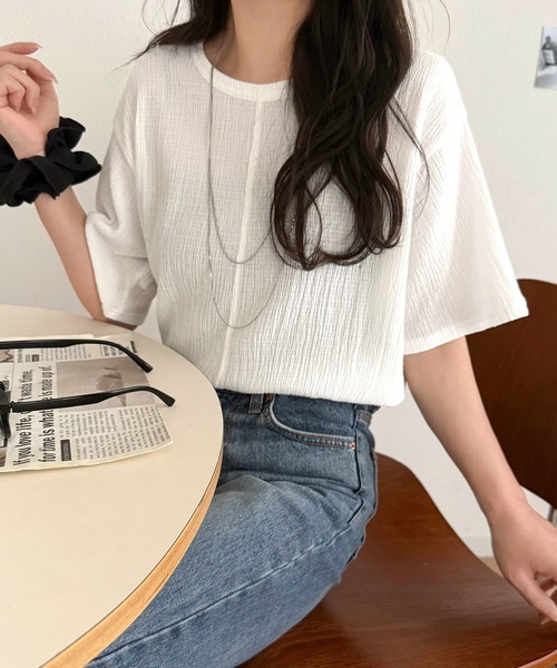 classicalelf(クラシカルエルフ)の「軽やか涼感、さらり抜け感。楊柳ベーシックTシャツ(半袖)(Tシャツ/カットソー・レディース・ブラウン/チャコール/グレイッシュベージュ/アイボリー/オフホワイト・LARGE/MEDIUM/SMALL/X-LARGE)」の12枚目の写真