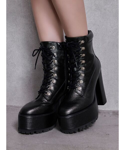 GYDA(ジェイダ)の「shiny lace upタンクソールショートブーツ(ブーツ・レディース・オフホワイト/ブラック・LARGE/MEDIUM/SMALL)」の20枚目の写真