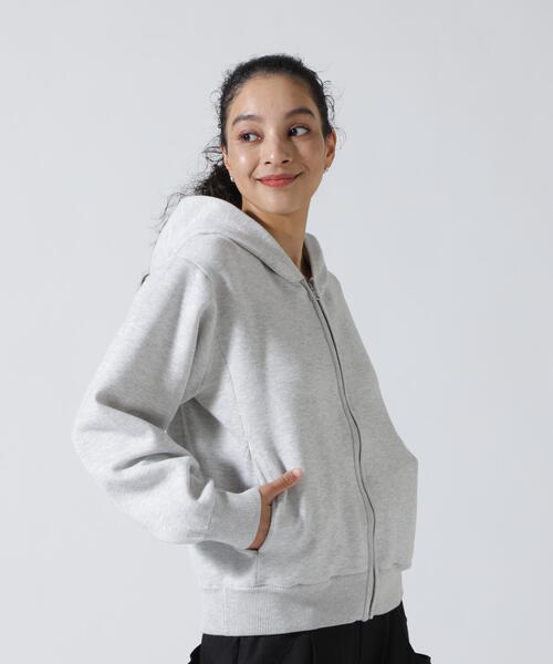 jj mercer（ジェイジェイマーサー）の「JJMERCER (ジェイジェイマーサー) 別注パーカー（ニット/セーター・レディース・グレー/レッド・F）」の9枚目の写真