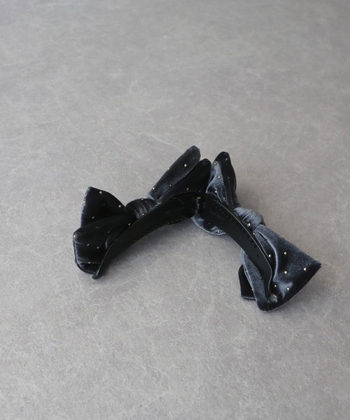 BLUEEAST（ブルーイースト）の「スタッズベロアバナナクリップ（バレッタ/ヘアクリップ・レディース・ブラウン/グレー/ブラック・FREE）」の14枚目の写真