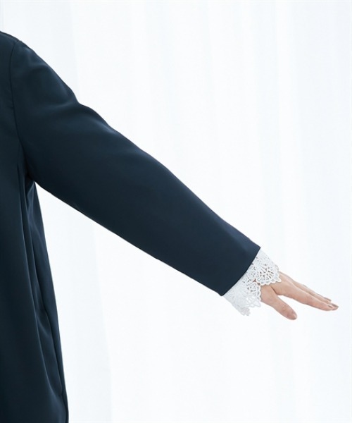 7days Life Styling(セブンデイズライフスタイリング)の「レースカフスストレッチワンピース(ワンピース・レディース・ブラック/ネイビー・3L/LL/L/M)」の11枚目の写真