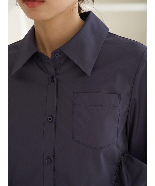 SNIDEL（スナイデル）の「ヘムボリュームシャツ（シャツ/ブラウス・レディース・ホワイト/ストライプ/ネイビー・F）」の14枚目の写真