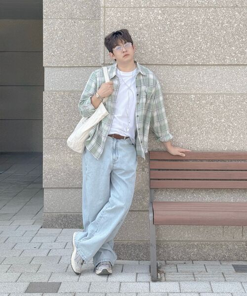 eastserviceshop(イーストサービスショップ)の「Vintage Washed Curved Denim - Light Blue(デニムパンツ・レディース・スカイブルー・48/46/50)」の9枚目の写真